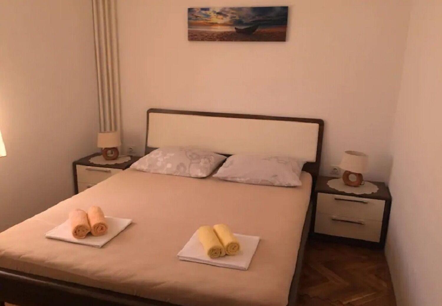 Apartments And Rooms Ognjen - Family Apartments With Free Parking Бетина Экстерьер фото