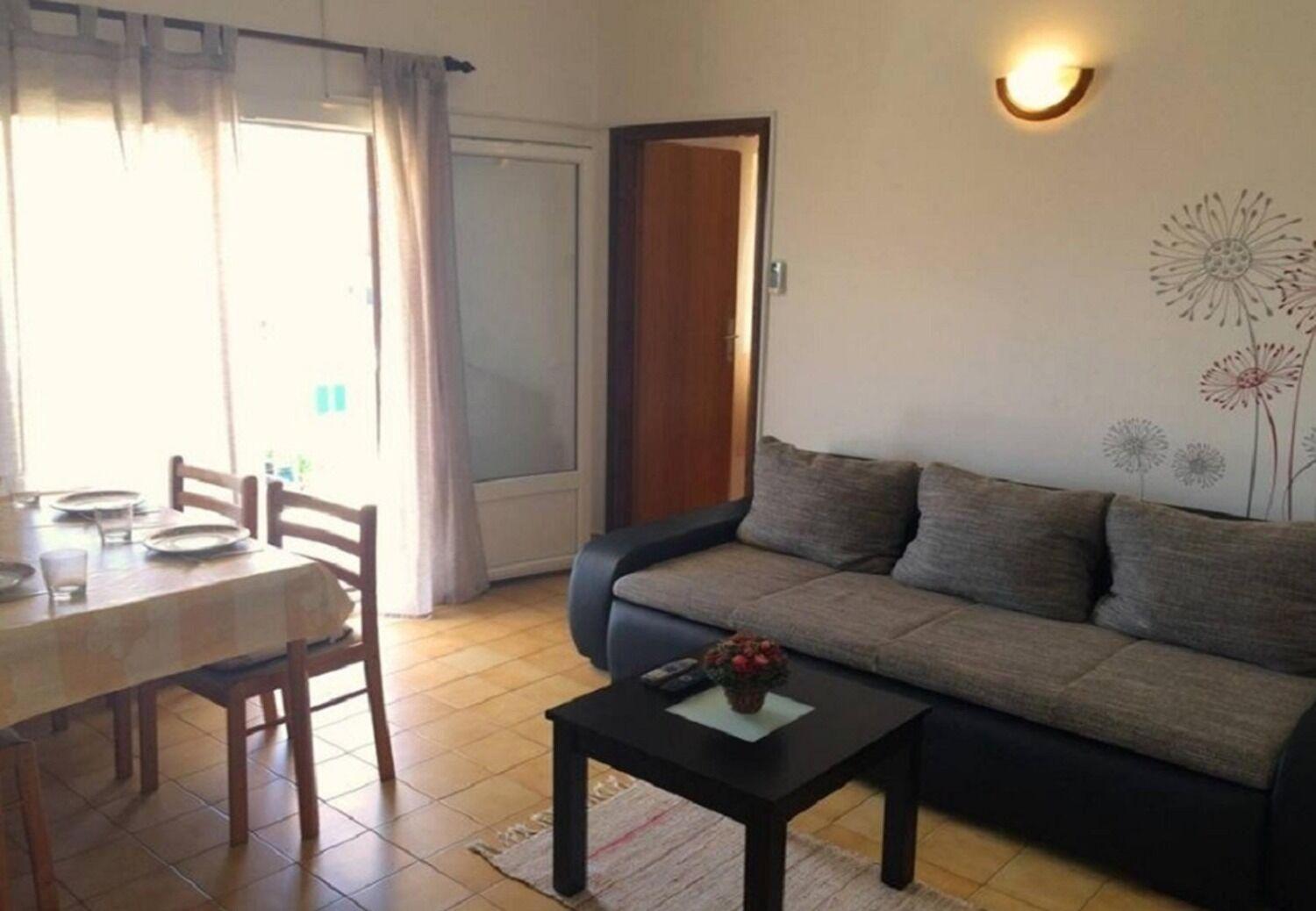 Apartments And Rooms Ognjen - Family Apartments With Free Parking Бетина Экстерьер фото