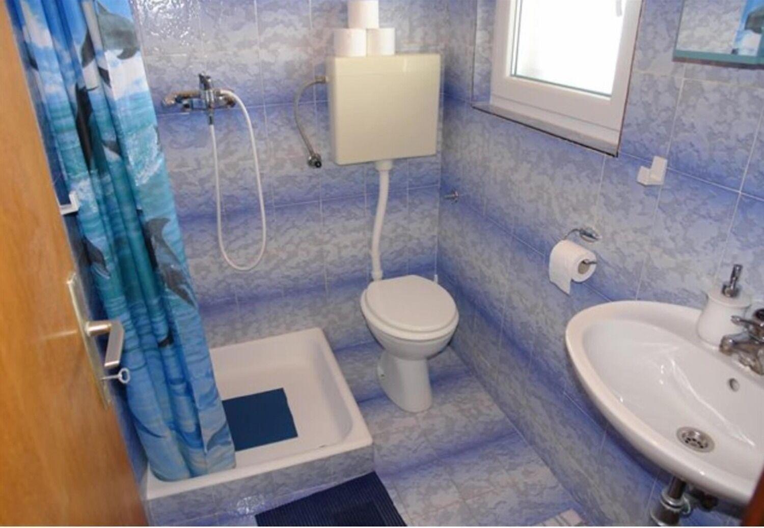 Apartments And Rooms Ognjen - Family Apartments With Free Parking Бетина Экстерьер фото