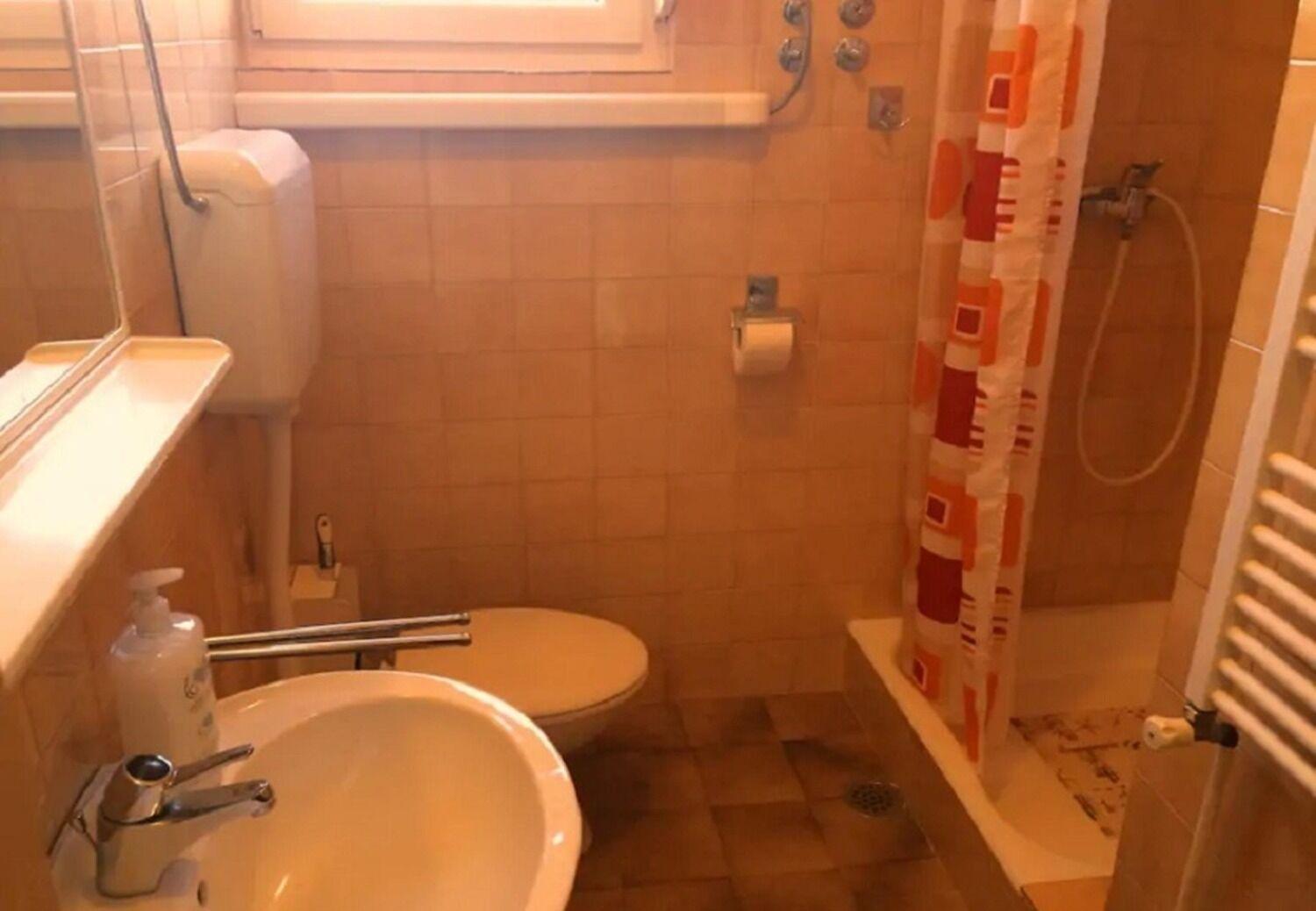 Apartments And Rooms Ognjen - Family Apartments With Free Parking Бетина Экстерьер фото