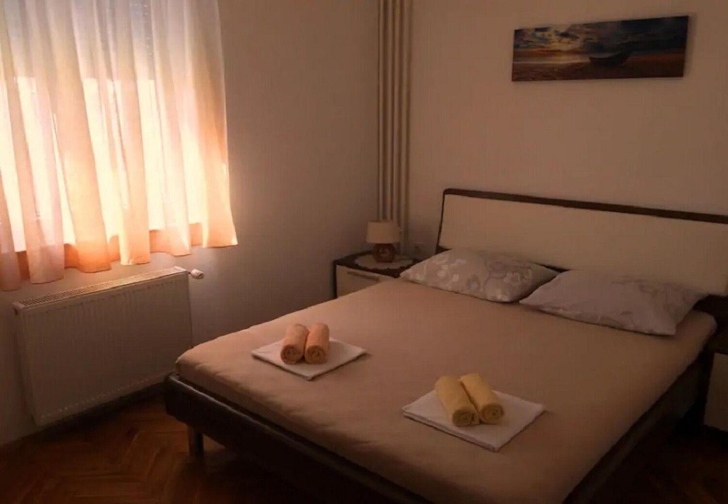 Apartments And Rooms Ognjen - Family Apartments With Free Parking Бетина Экстерьер фото