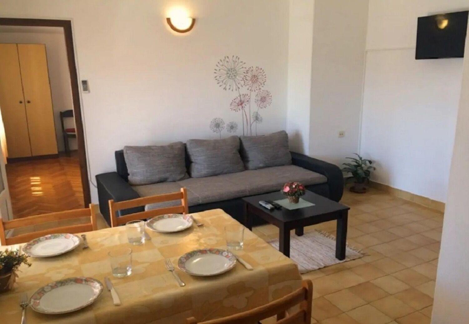 Apartments And Rooms Ognjen - Family Apartments With Free Parking Бетина Экстерьер фото